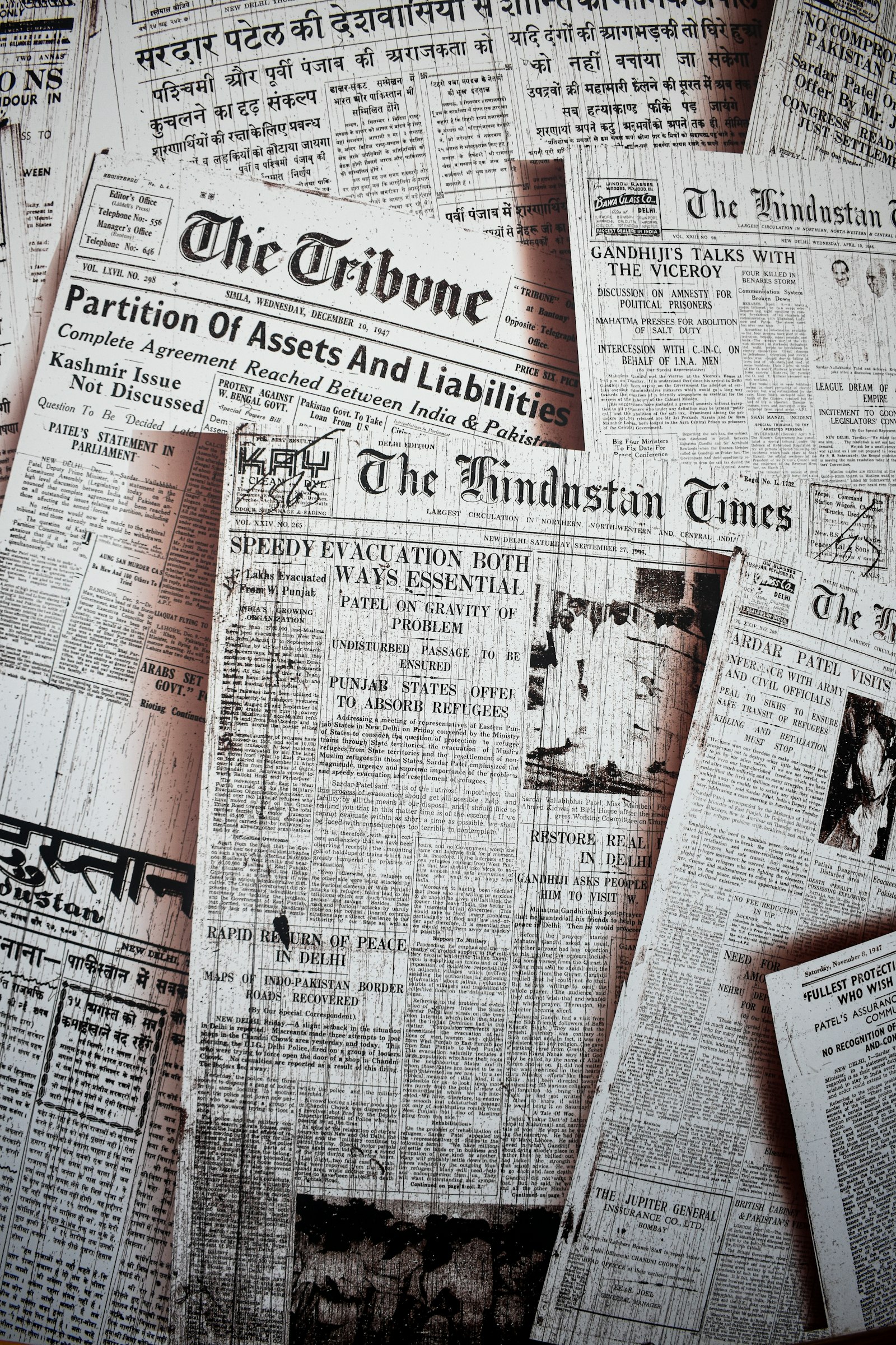PR-Agentur und Medienarbeit: Zeitungsartikel als Symbol für Berichterstattung