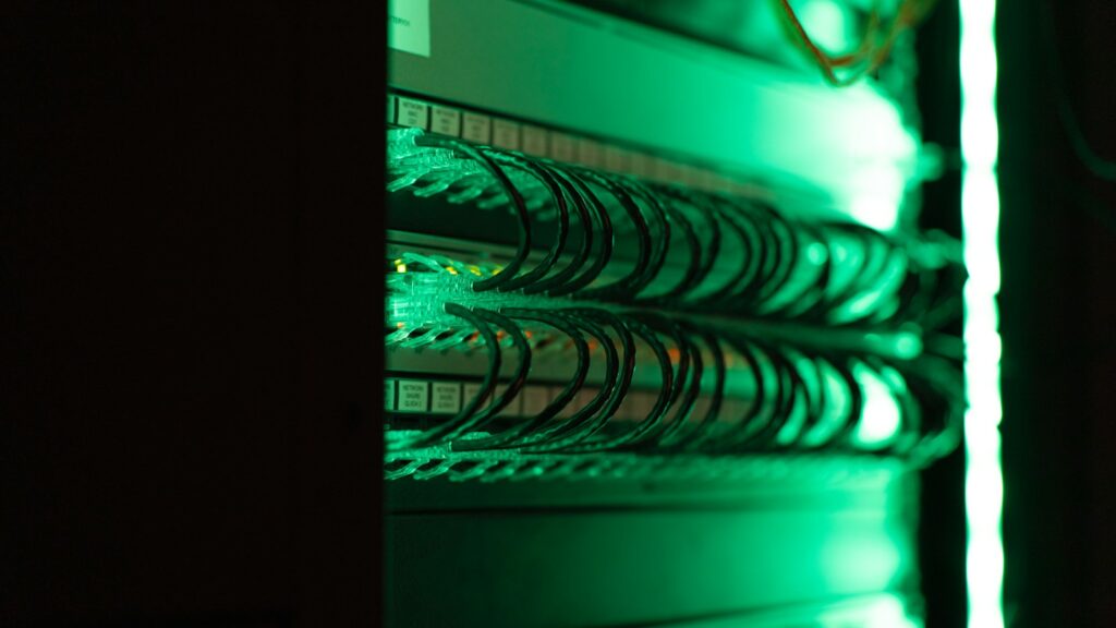 llms.txt und KI-Crawler: Server in einem Rechenzentrum